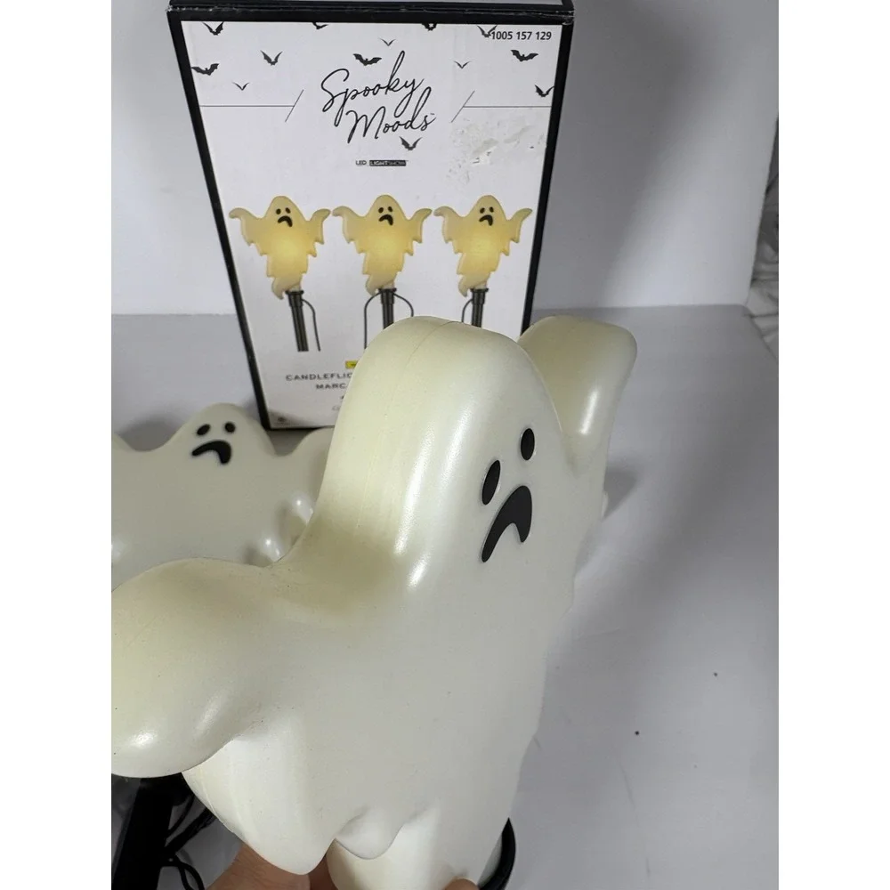 Gemmy Spooky Moods Ghost LED Candle-Flicker Pathway Markers Set of 3 in Box!